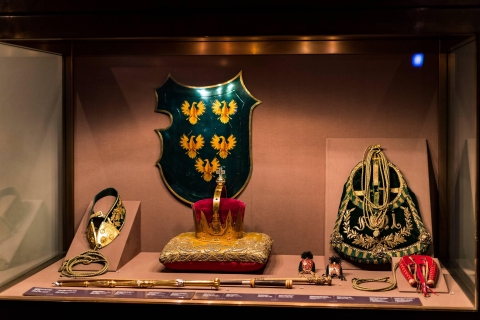 Skip-the-line Imperial Treasury Vienna Private Guided Tour 5-hour: Imperial Treasury, Hofburg Palace & Transport