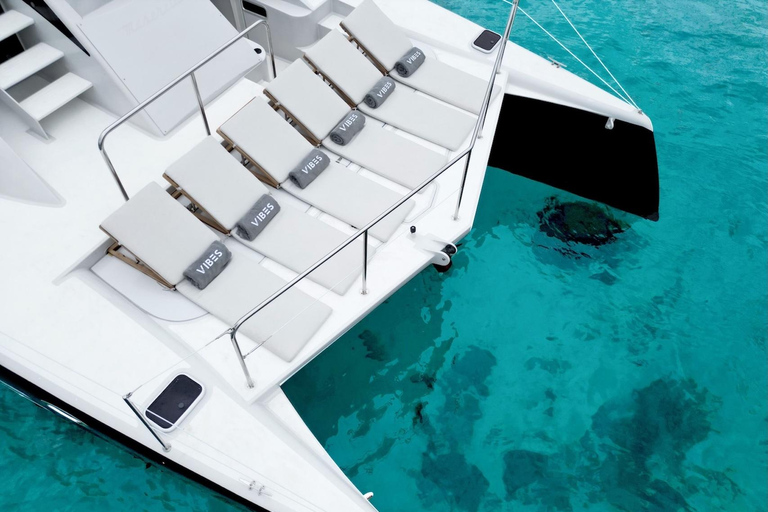 Similan Catamaran Small Group Day Tour From Phuket/Khao Lak