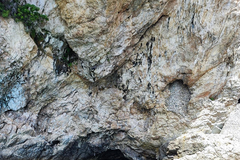 Taormina Giardini Naxos: Boat Tour with Aperitif & SwimMasks Giardini Naxos: Boat Tour with Swim Masks and Aperitif