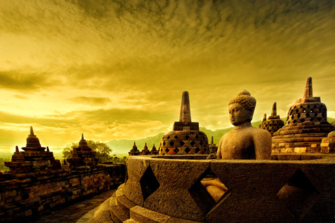 Yogyakarta : borobudur & prambanan with guide & climb ticket