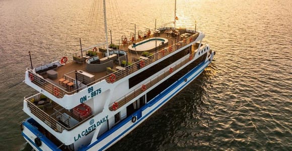 La Casta 5-Star Daily Cruise: Lan Ha Bay (Buffet Lunch)