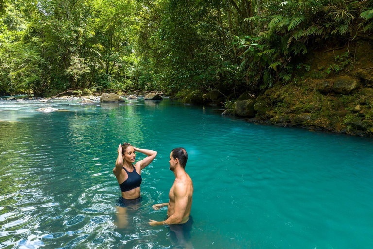 Day trip to Rio Celeste from San José