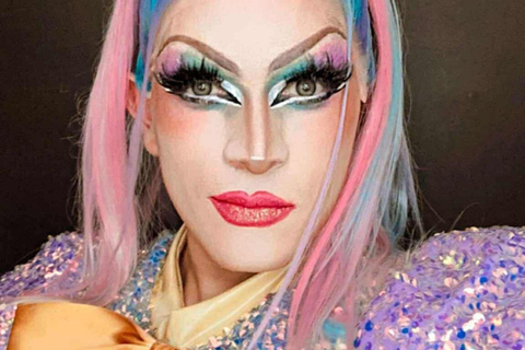 巴亚尔塔港变装皇后体验