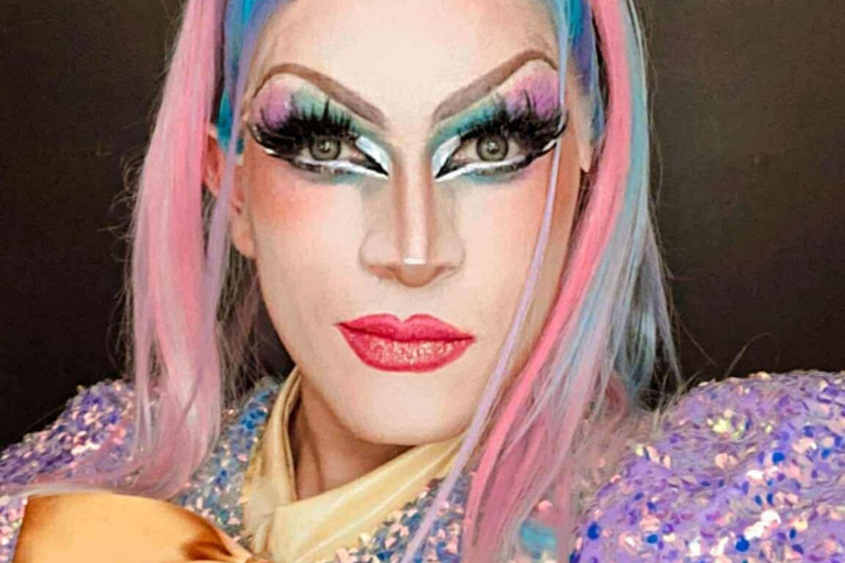 巴亚尔塔港变装皇后体验