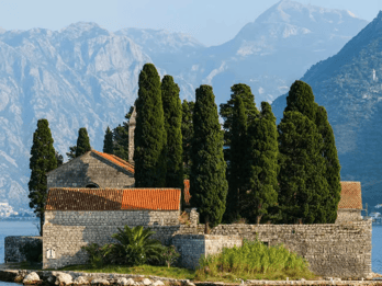 Città vecchia di Perast e Madonna delle Rocce: tour in motoscafo