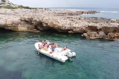 Tour da Avola A Plemmirio (Siracusa) Immersi nelle riserve