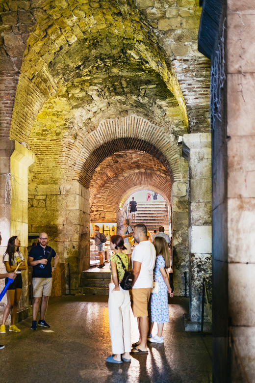 Split: Old Town and Diocletian Palace Walking Tour
