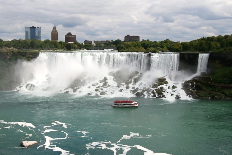 Niagara Falls: Heli, Bootsfahrt & Skylon-Tour & MittagessenGruppentour