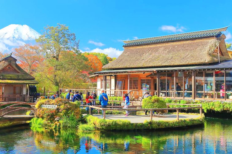 Tokyo: Monte Fuji Kawaguchiko, Oshino Hakkai, tour della produzione di MatchaPick-up 8:00am Uscita Marunouchi Nord