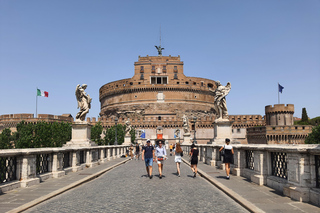 Vatican: Fun Treasure Hunt for Kids and Families with Gelato