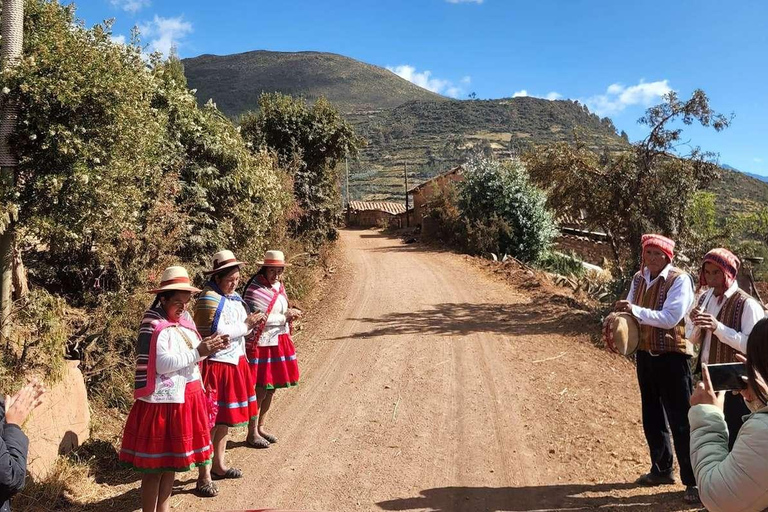 Excursion to Maras with salt massage + Moray and Misminay