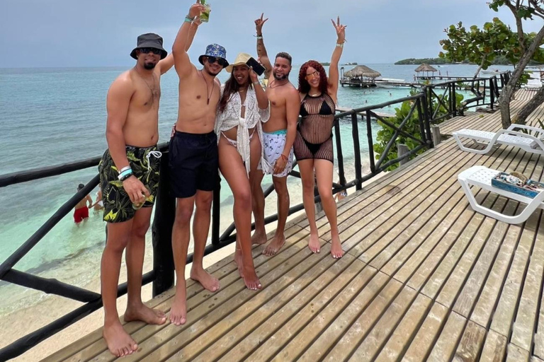 Cartagena: Sol y Papaya Beachclub - Daytour in Isla Grande!