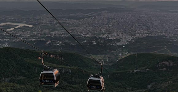Tirana: Bunk&#39;Art 1, Dajti Cable Car, & Viewpoint Tour