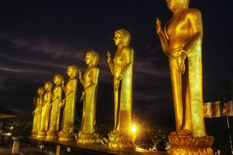 Kandy: Night Tour with Temples and attractions in the area Kandy Night Tour with Temples,attractions in the area by tuk