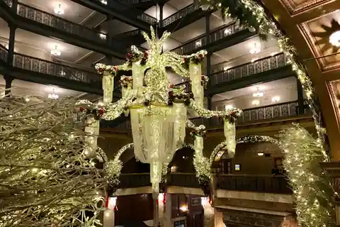 Denver: Holiday Lights & History Walking Tour