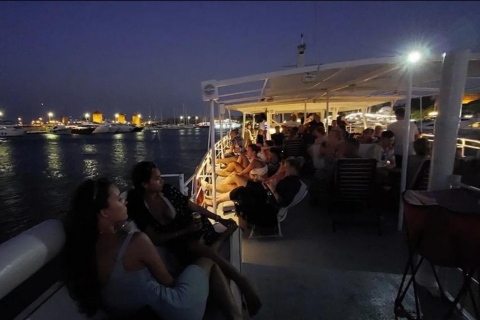 Rhodos: Sunset Cruise met live muziek, Grieks buffet en wijnRhodos: alles incl. zonsondergangdiner, livemuziek, cocktails en drankjes
