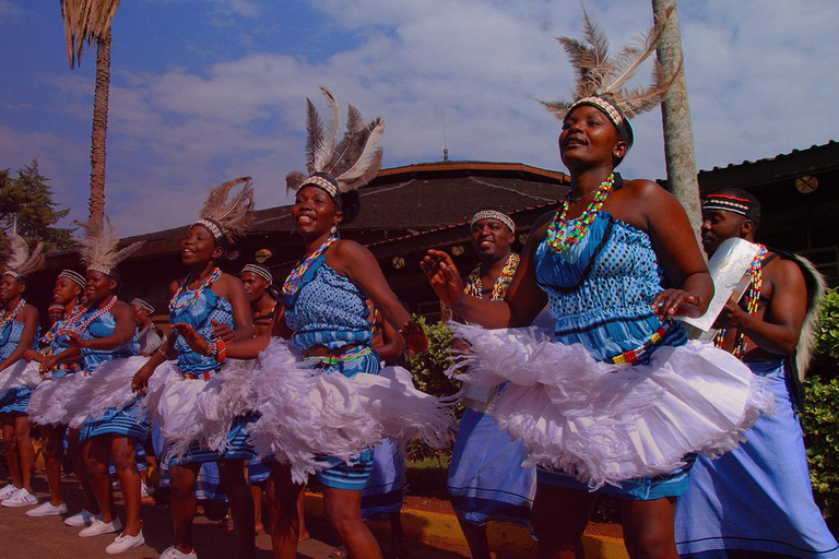 Au départ de Nairobi : visite et spectacle de danse culturelle des Bomas du Kenya