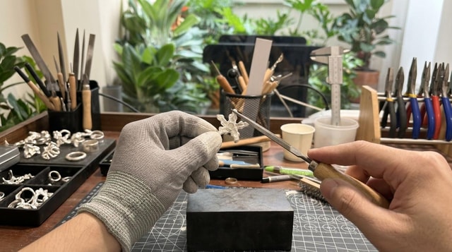 Ho Chi Minh City: Silver Clay S999 Jewelry Workshop