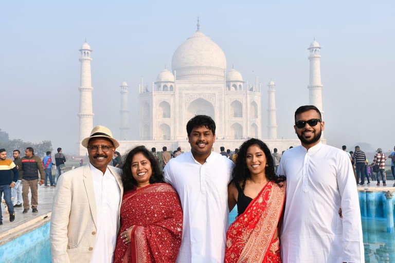 Soluppgång Taj Mahal med biljett till attraktion