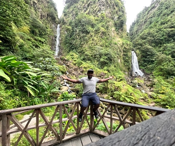 Roseau: Rainforest Tour of waterfall & water canyon swimming