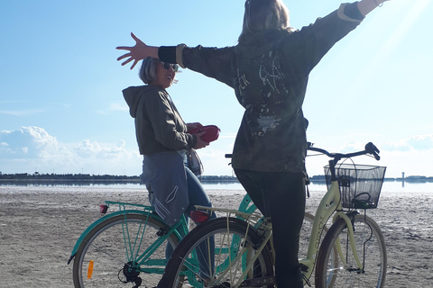 Larnaca: Salt Lake & Cultural Highlights Guided Bike Tour