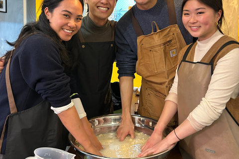 Aprende y elabora Makgeolli en una cervecería tradicionalAprende y elabora makgeolli en una cervecería tradicional