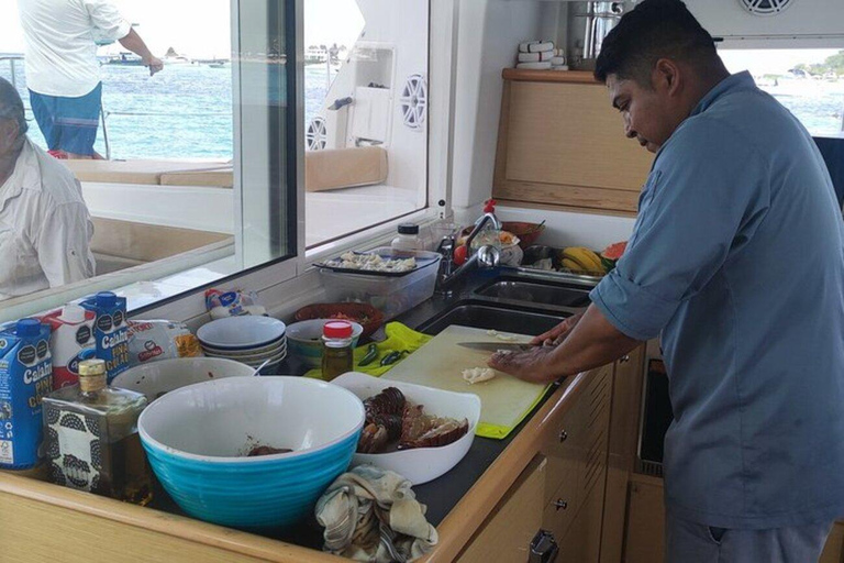 Cancun: Prywatny luksusowy katamaran do Isla Mujeres