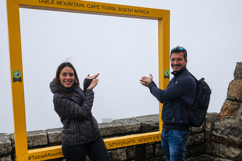 Cape Town: Table Mountain Cableway & City Tour with Pickup