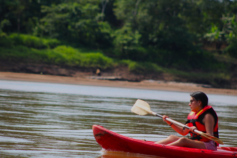 Puerto Maldonado: Kayaking and swimming in the Tambopata River