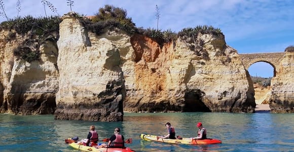 Tour guiado en kayak por la costa de Lagos