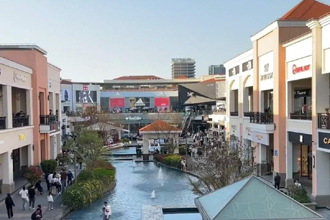 Shanghai: ZhuJiaJiao Water Town Private Tour with Shopping Shanghai: ZhuJiaJiao Water Town Private Tour with Pickup