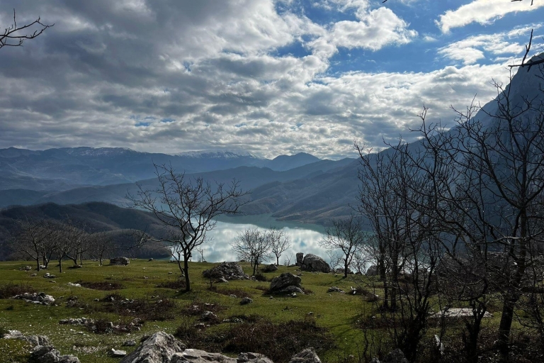 Jednodniowa wycieczka nad jezioro Bovilla i góry Gamti