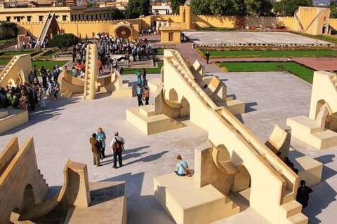 Jaipur Half Day Tour City Palace, Hawa Mahal & Jantar Mantar Jaipur Private Tour: City Palace, Hawa Mahal & Jantar Mantar