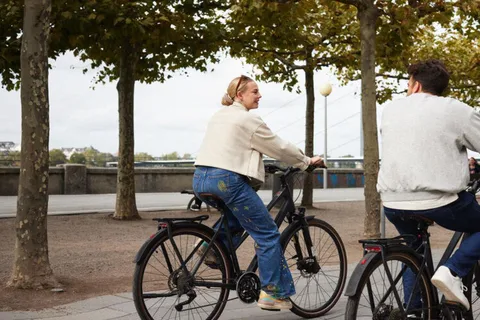 Düsseldorf: Group Biking Adventure