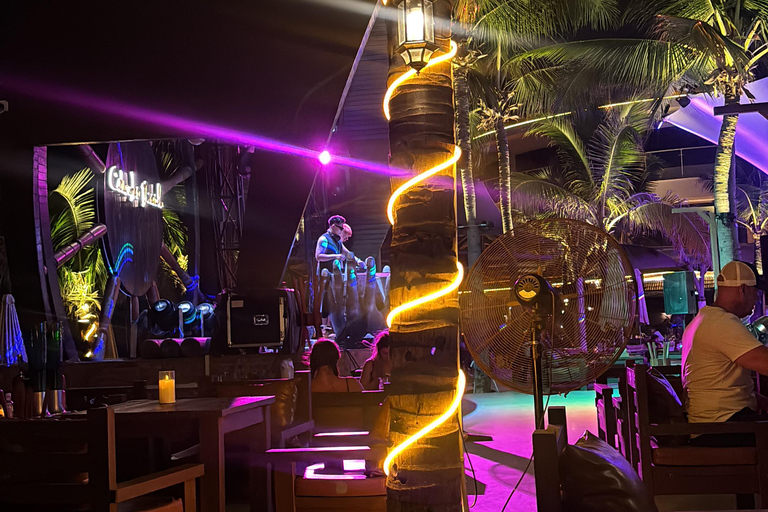 Da Nang: Nightlife Tour & Pub Crawl with Rooftop Bar & Clubs Da Nang: Guided Nightlife Tour with Rooftop, Club, Bar Visit
