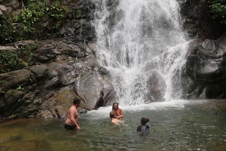 Mała Amazonia w Khao Lak: Kajak, trekking i wycieczka 1-dniowa do wodospadu