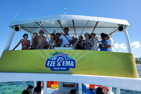 Punta Cana: Katamaran-Partyboot mit offener Bar und SnacksKatamaran Partyboot mit offener Bar in Punta Cana