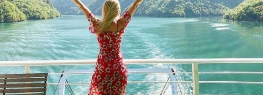 Depuis Tirana : excursion en hors-bord sur le lac Koman et la rivière Shala