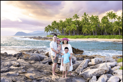 Oahu: Hawaiian Sunset Photoshoot on the Beach Premium Family