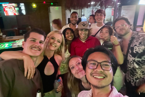 Da Nang: Nightlife Tour & Pub Crawl with Rooftop Bar & Clubs Da Nang: Guided Nightlife Tour with Rooftop, Club, Bar Visit