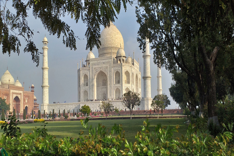 Von Delhi aus: Private Taj Mahal und Agra Fort Reise mit dem AutoNur Privatwagen und Reiseleiter