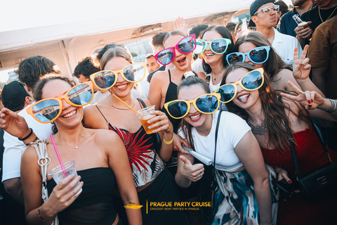 Prague Booze Cruise: Sunset, DJs & Epic Club