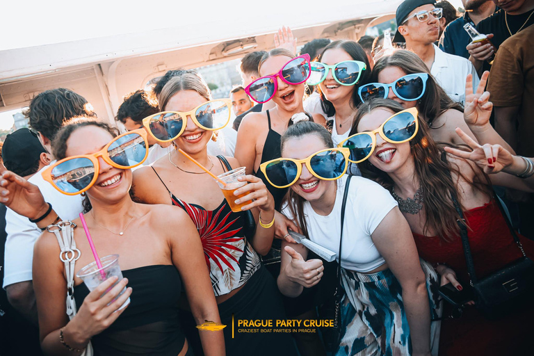 Prague Booze Cruise: Sunset, DJs & Epic Club