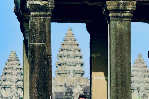 Siem Reap: Angkor Wat Private Tour with Photography & Guide Private Guided Photo Tour