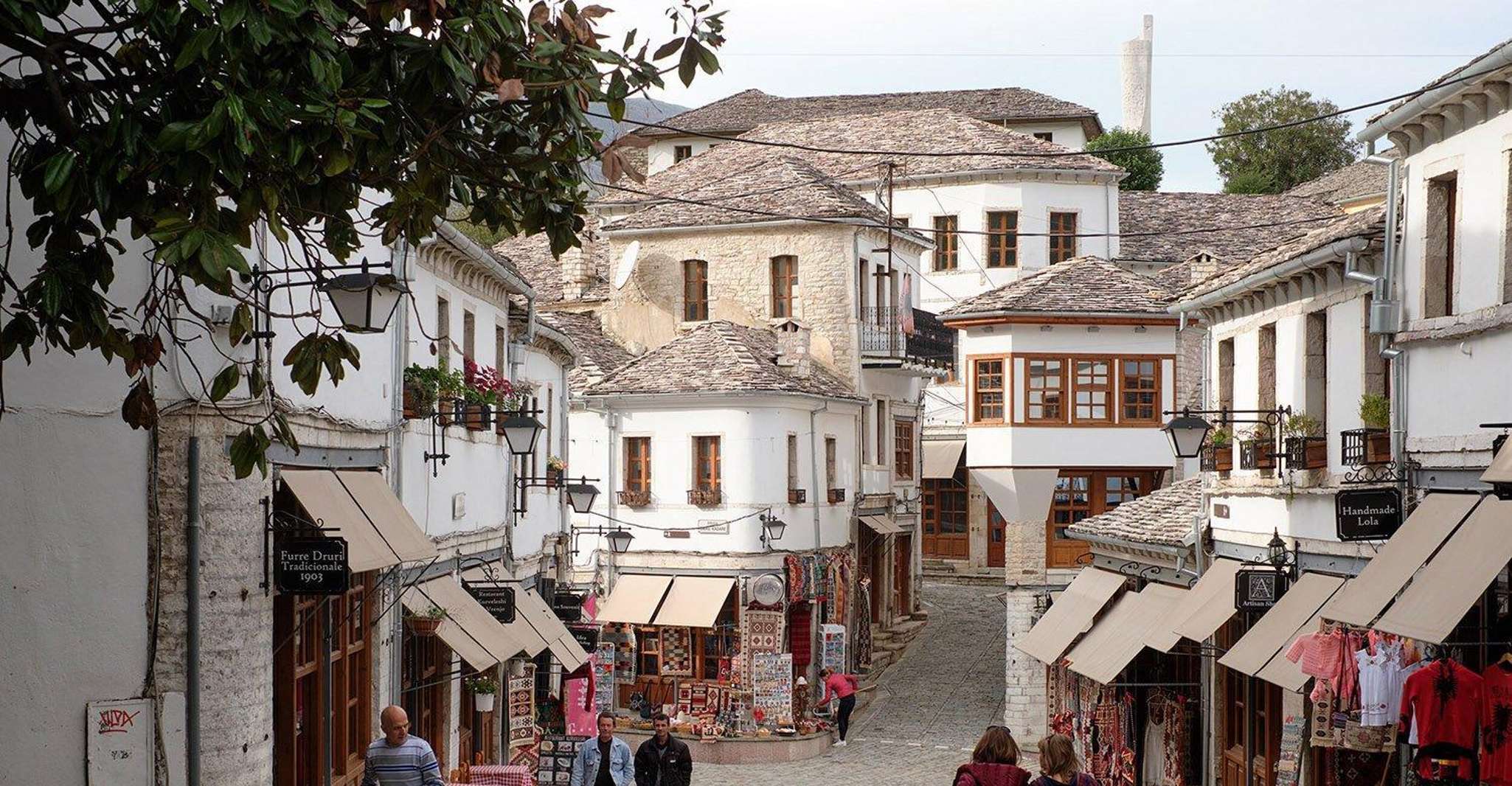 Tiran'dan & Durres, Berat, Gjirokastra & Riviera 2 Günde - Hizvo