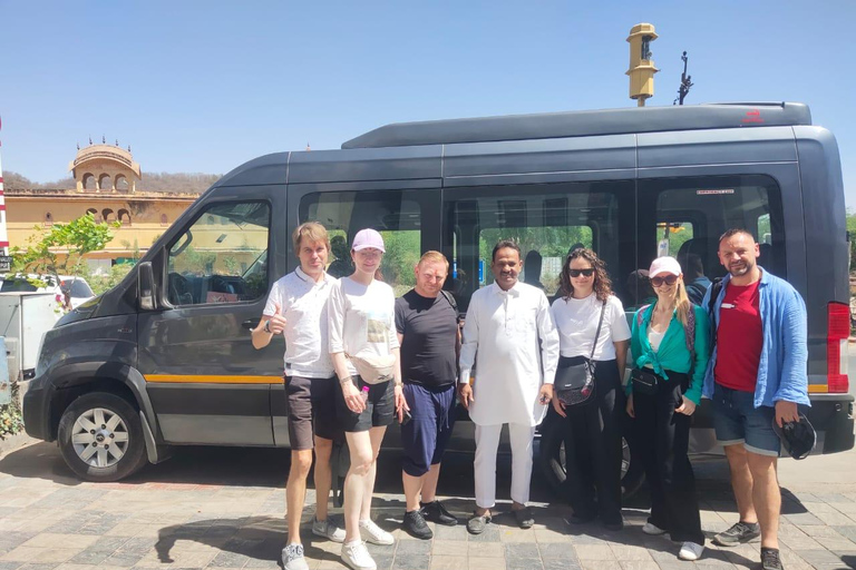 From Delhi: Jaipur Royal Heritage & Artisan Craft Day Tour From Delhi : With Monuments Entry Tickets