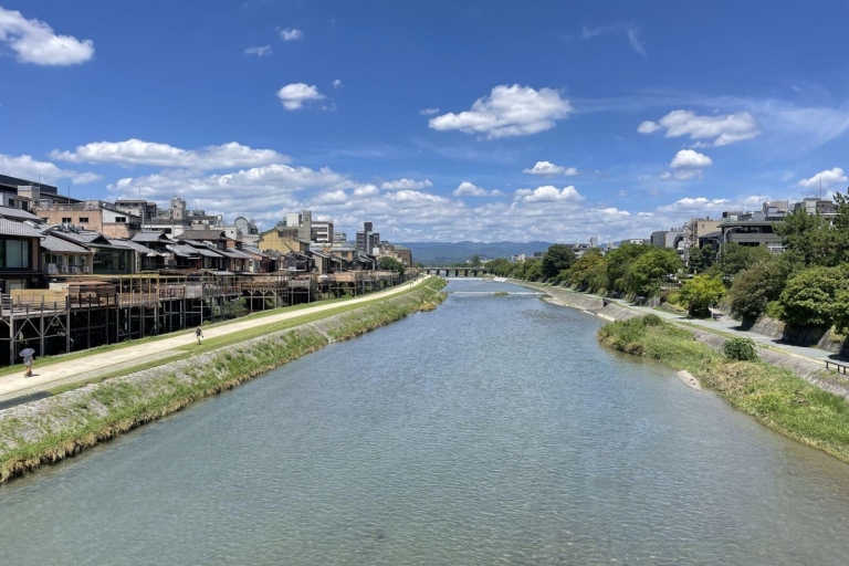 Das Erbe Kyotos: Das Geheimnis von Fushimi Inari und der Kiyomizu-TempelRundgang durch Kyoto: Fushimi Inari, Kiyomizu-Tempel & Gion