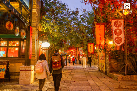 Beijing: Great Wall at Simatai & W Town Day Trip Beijing: Water Town + Night Tour of the Simatai Great Wall