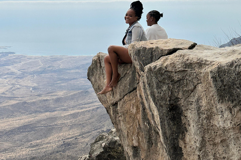 Salalah: Tour particular por Wadi Derbat, Jabal Samhan e Sinkhole