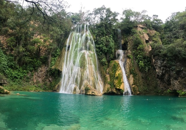 Two places, one adventure: Minas Viejas and Meco Waterfalls